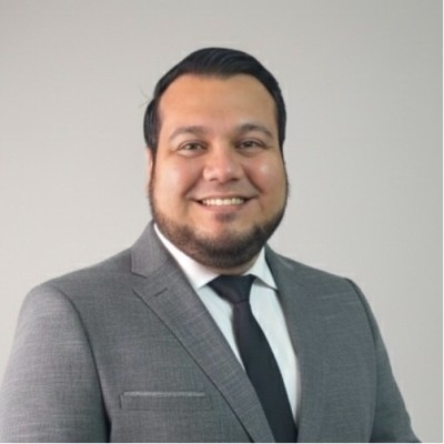 Christopher Fuentes Chandía — Fundador de CFRV Consultores